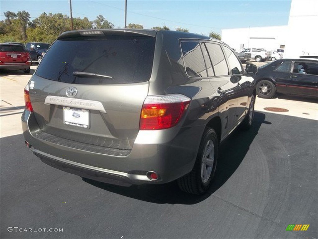 2010 Highlander V6 - Cypress Green Pearl / Sand Beige photo #74