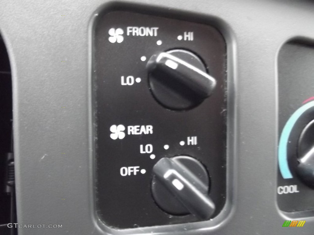 2008 Ford E Series Van E350 Super Duty XL Passenger Controls Photo #73107513