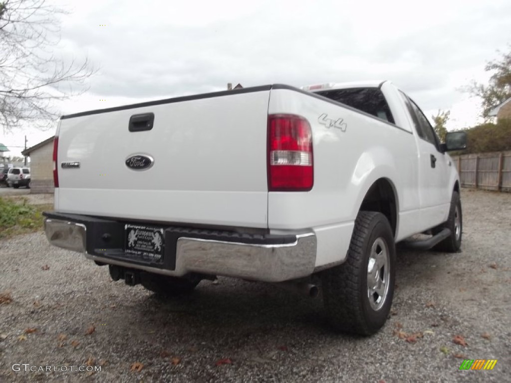 2007 F150 XL Regular Cab 4x4 - Oxford White / Medium Flint photo #3