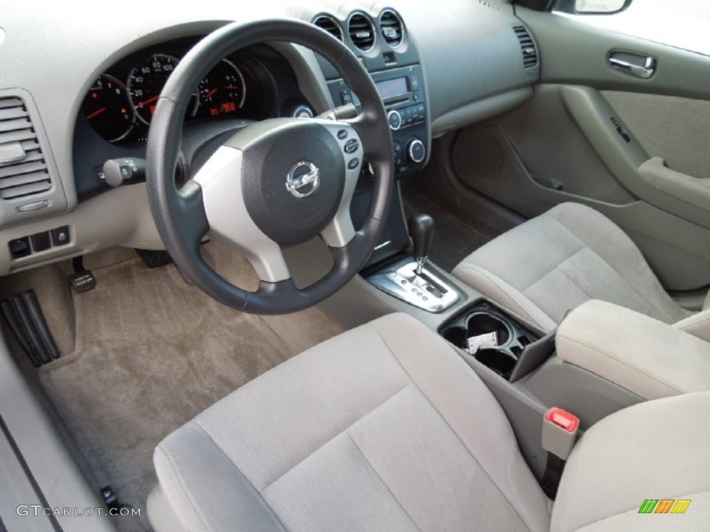 Frost Interior 2011 Nissan Altima 2.5 S Photo #73108281