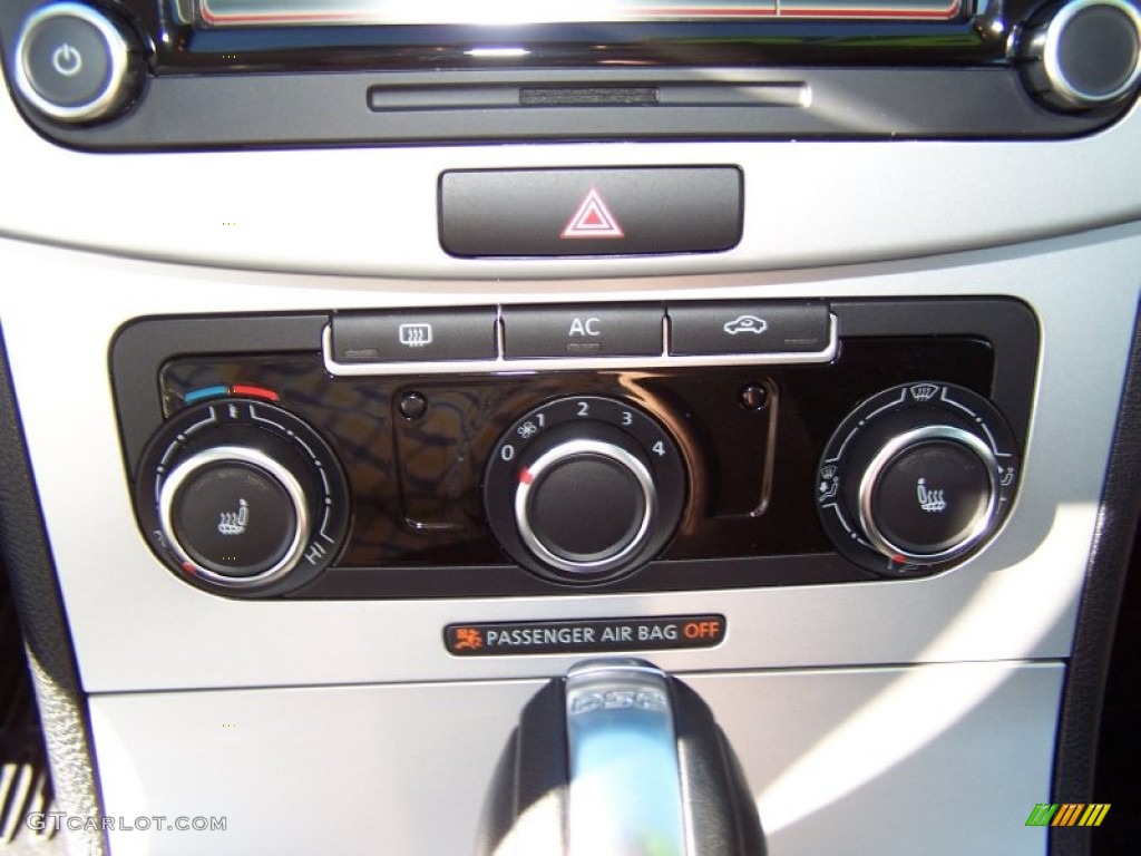 2012 CC Sport - Urano Gray Metallic / Black photo #22