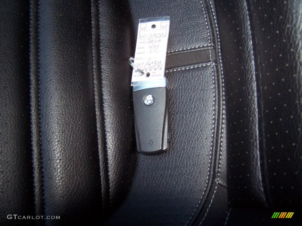 2012 CC Sport - Urano Gray Metallic / Black photo #25