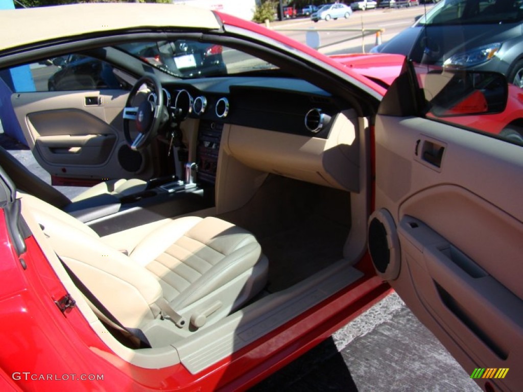 2006 Mustang GT Premium Convertible - Torch Red / Light Parchment photo #11