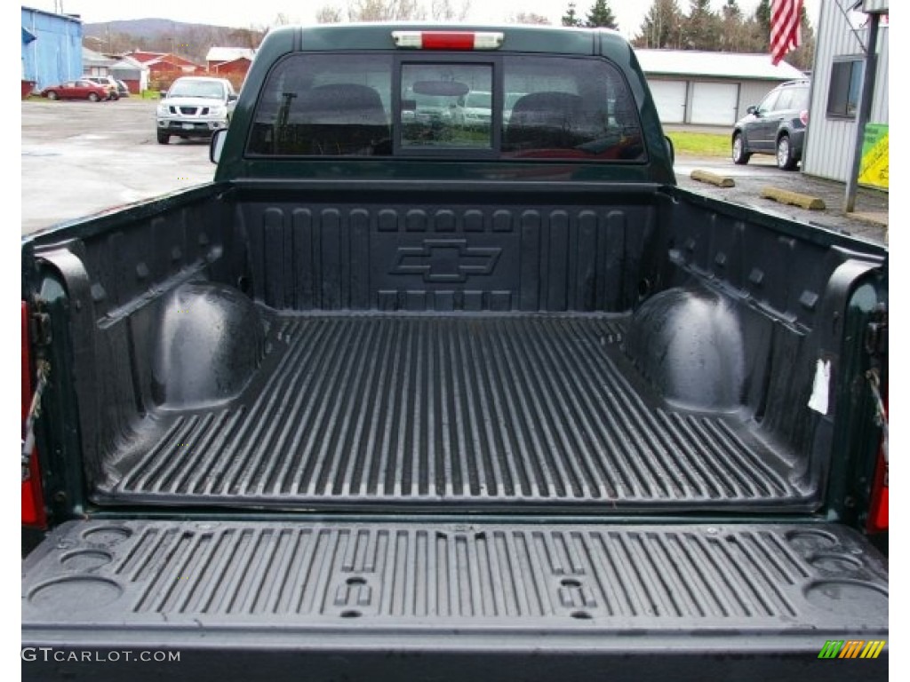 2004 Chevrolet Colorado LS Regular Cab 4x4 Trunk Photos