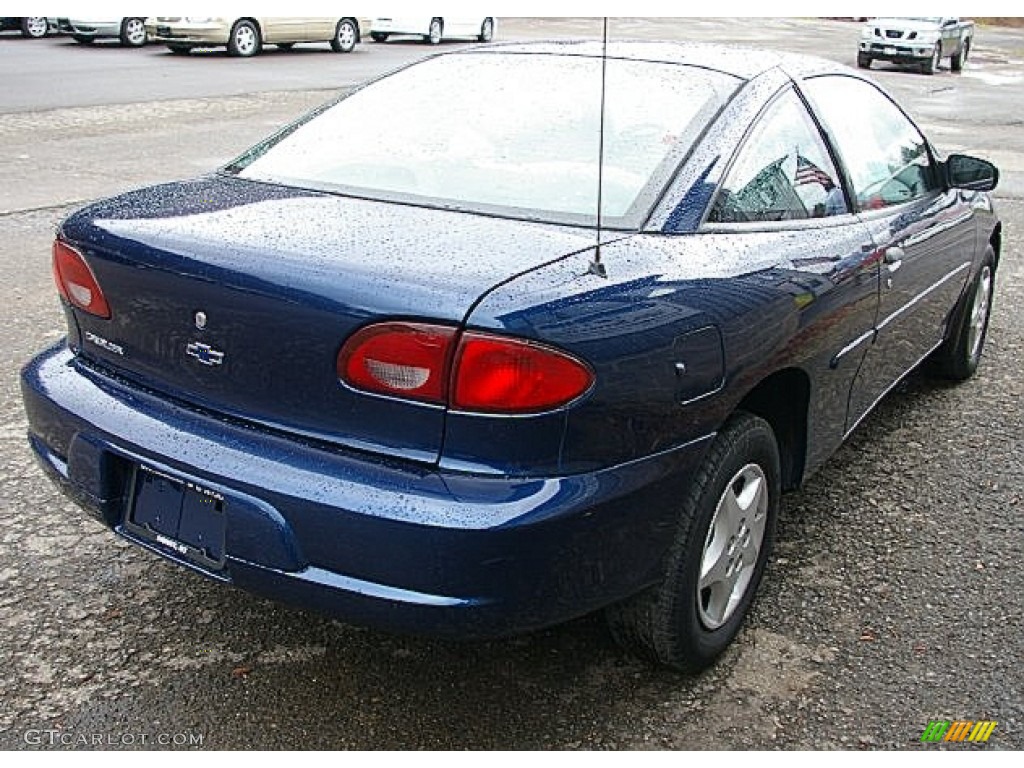 2002 Cavalier Coupe - Indigo Blue Metallic / Graphite photo #9