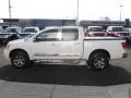 Blizzard White - Titan SE Crew Cab 4x4 Photo No. 8