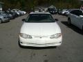 2001 White Chevrolet Monte Carlo SS  photo #2