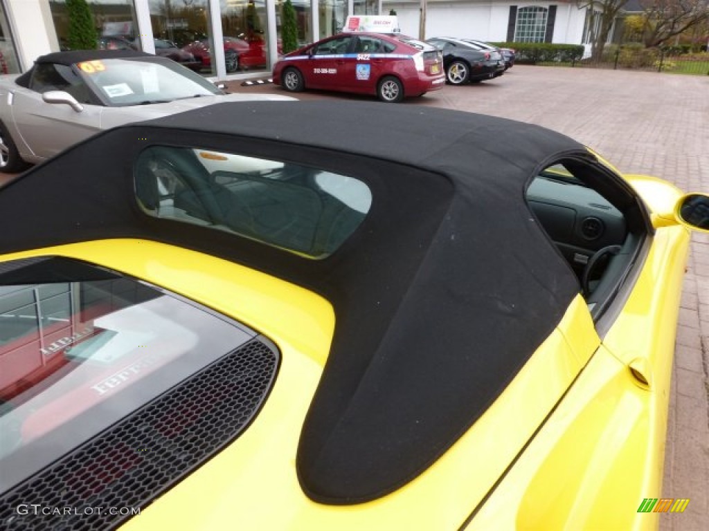 2002 360 Spider - Giallo Modena (Yellow) / Nero (Black) photo #15