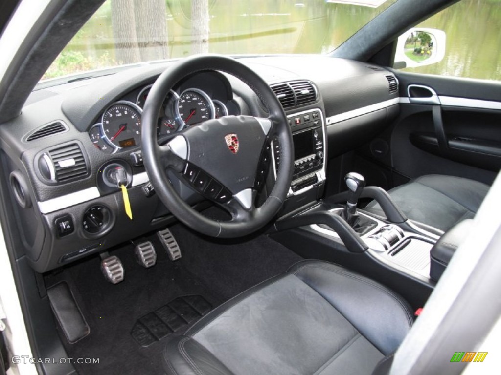 Black Interior 2009 Porsche Cayenne GTS Photo #73120395