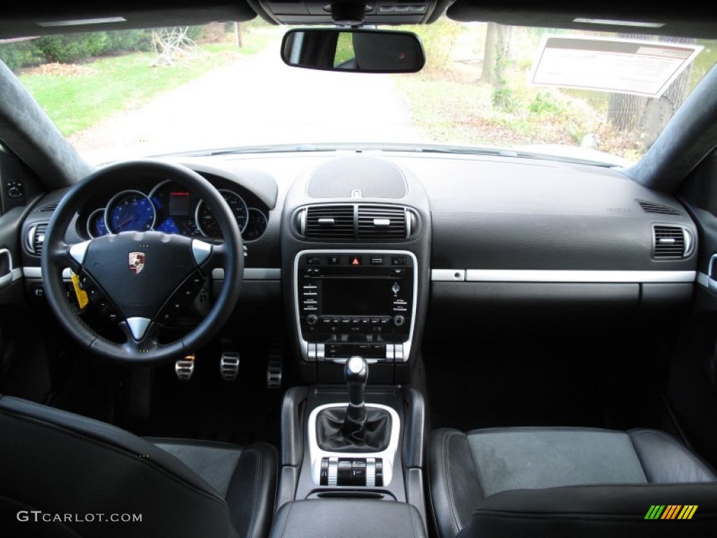 2009 Porsche Cayenne GTS Black Dashboard Photo #73120464