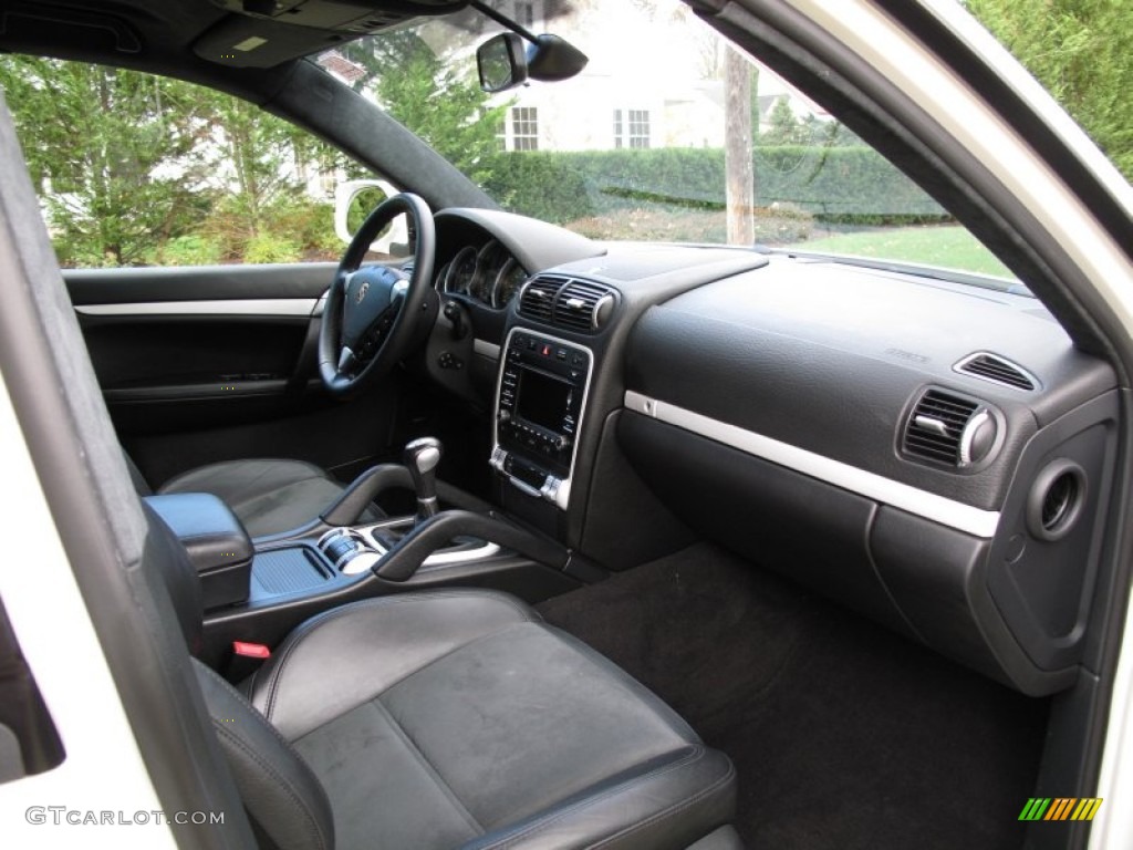 2009 Porsche Cayenne GTS Black Dashboard Photo #73120530