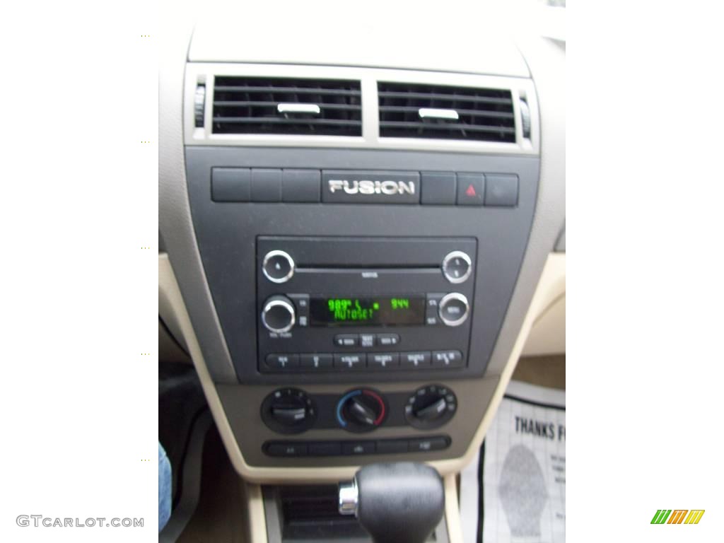 2008 Fusion S - White Suede / Medium Light Stone photo #11