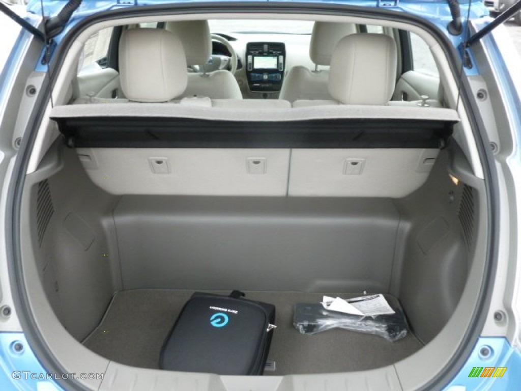 2012 Nissan LEAF SL Trunk Photos