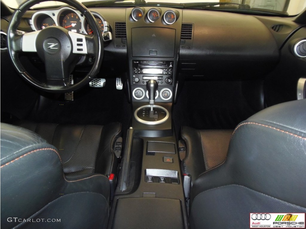 2004 350Z Coupe - Liquid Aluminum Metallic / Charcoal photo #12