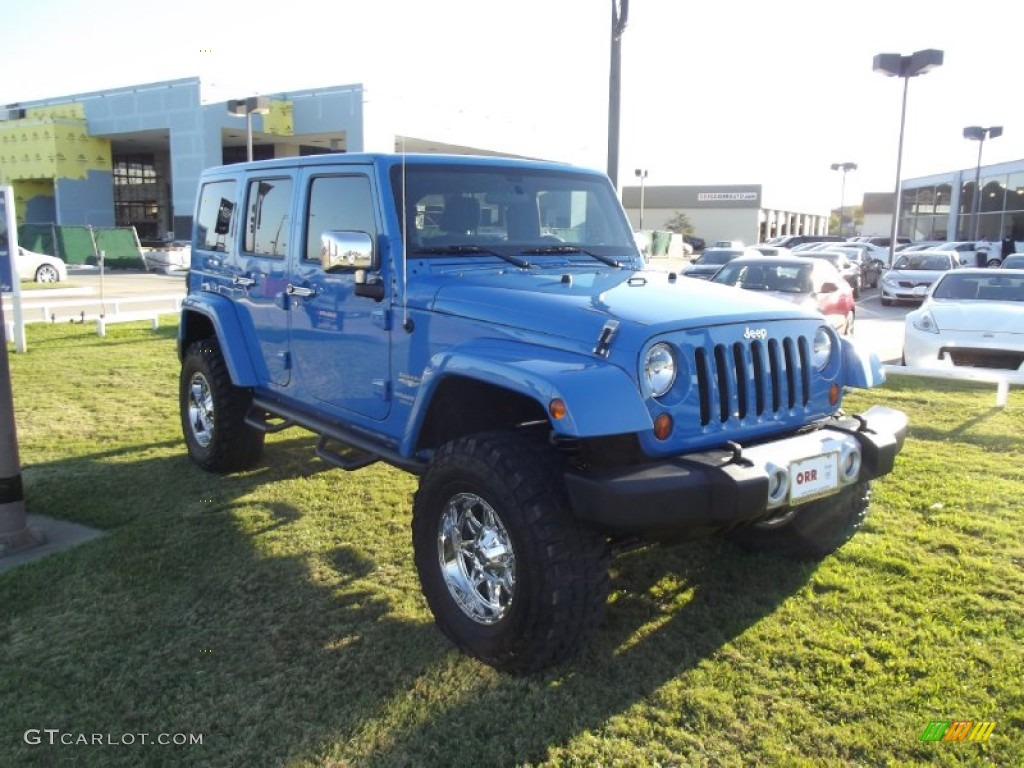 2011 Wrangler Unlimited Sahara 4x4 - Cosmos Blue / Black/Dark Saddle photo #2