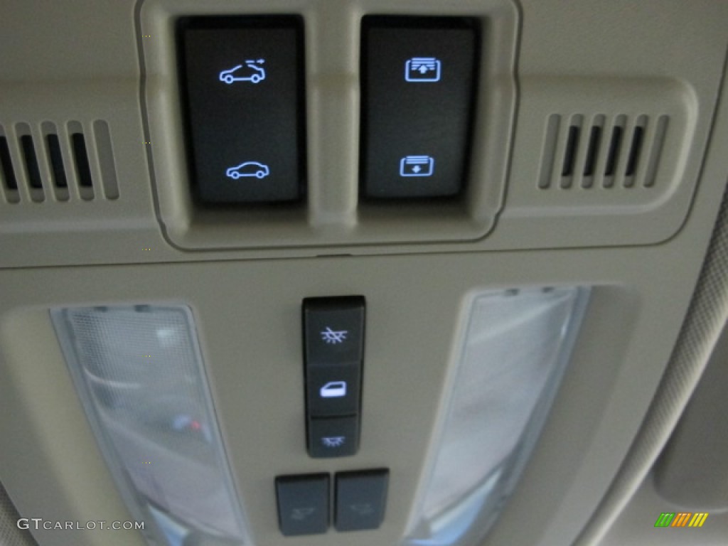 2011 SRX 4 V6 AWD - Gold Mist Metallic / Shale/Brownstone photo #39
