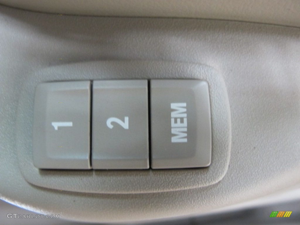 2011 SRX 4 V6 AWD - Gold Mist Metallic / Shale/Brownstone photo #50