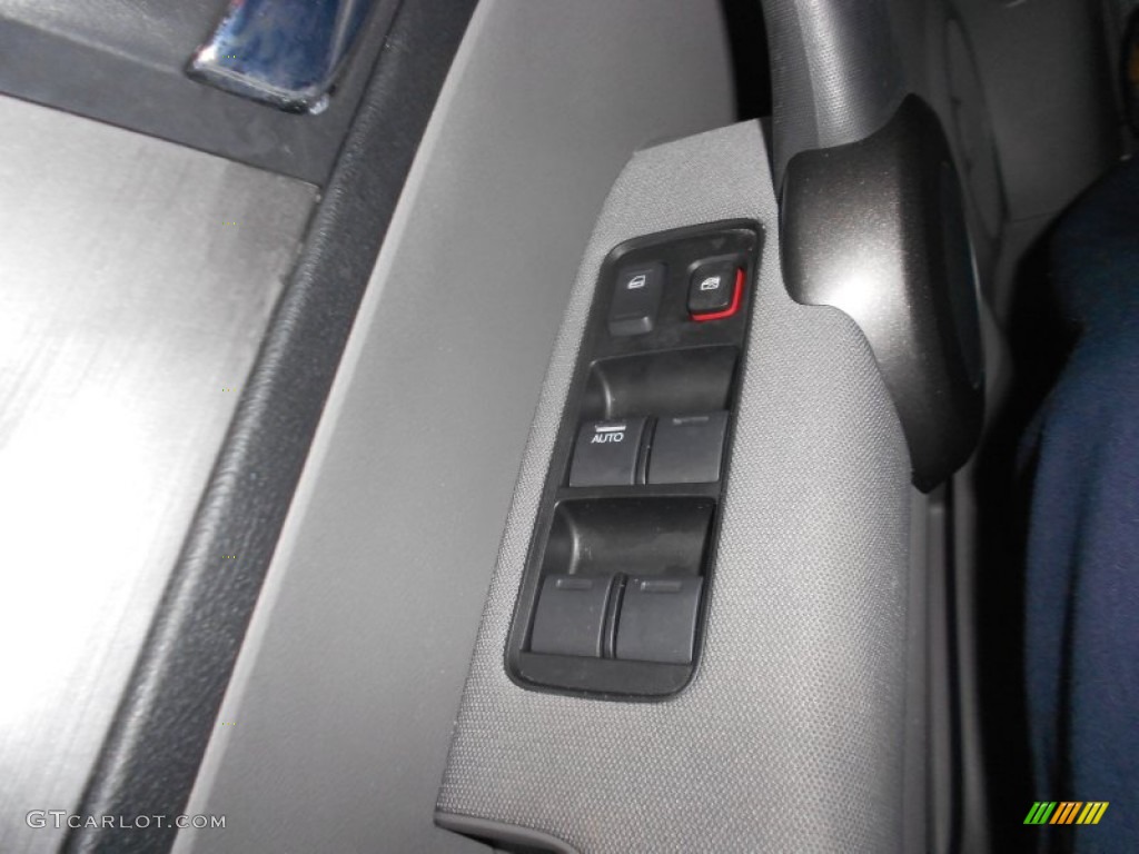 2010 CR-V LX AWD - Taffeta White / Gray photo #22
