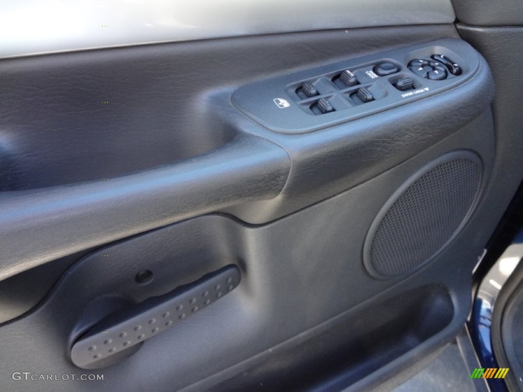 2005 Ram 3500 Laramie Quad Cab 4x4 Dually - Patriot Blue Pearl / Dark Slate Gray photo #18