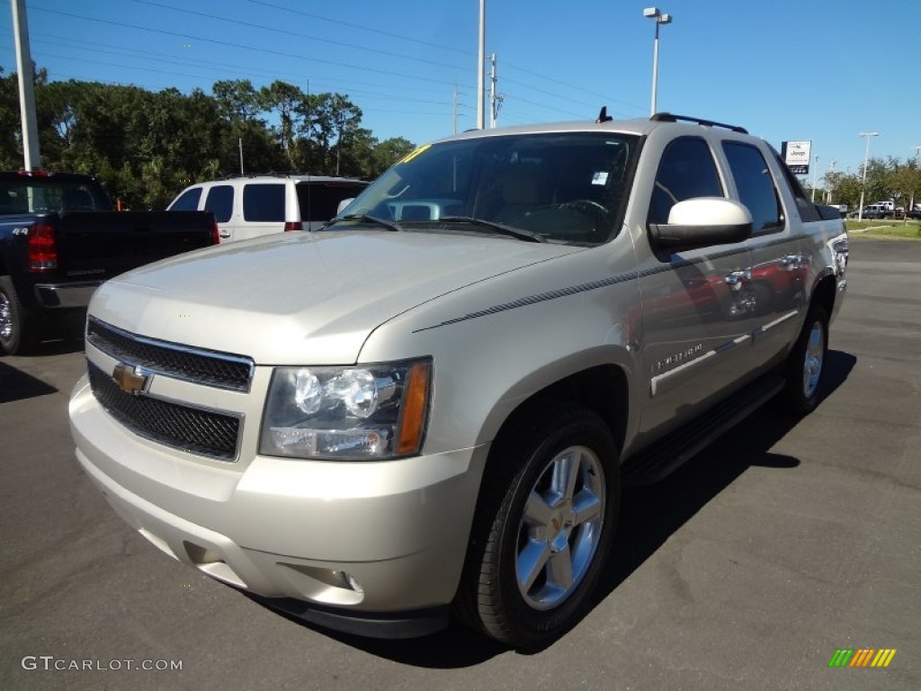 Gold Mist Metallic Chevrolet Avalanche