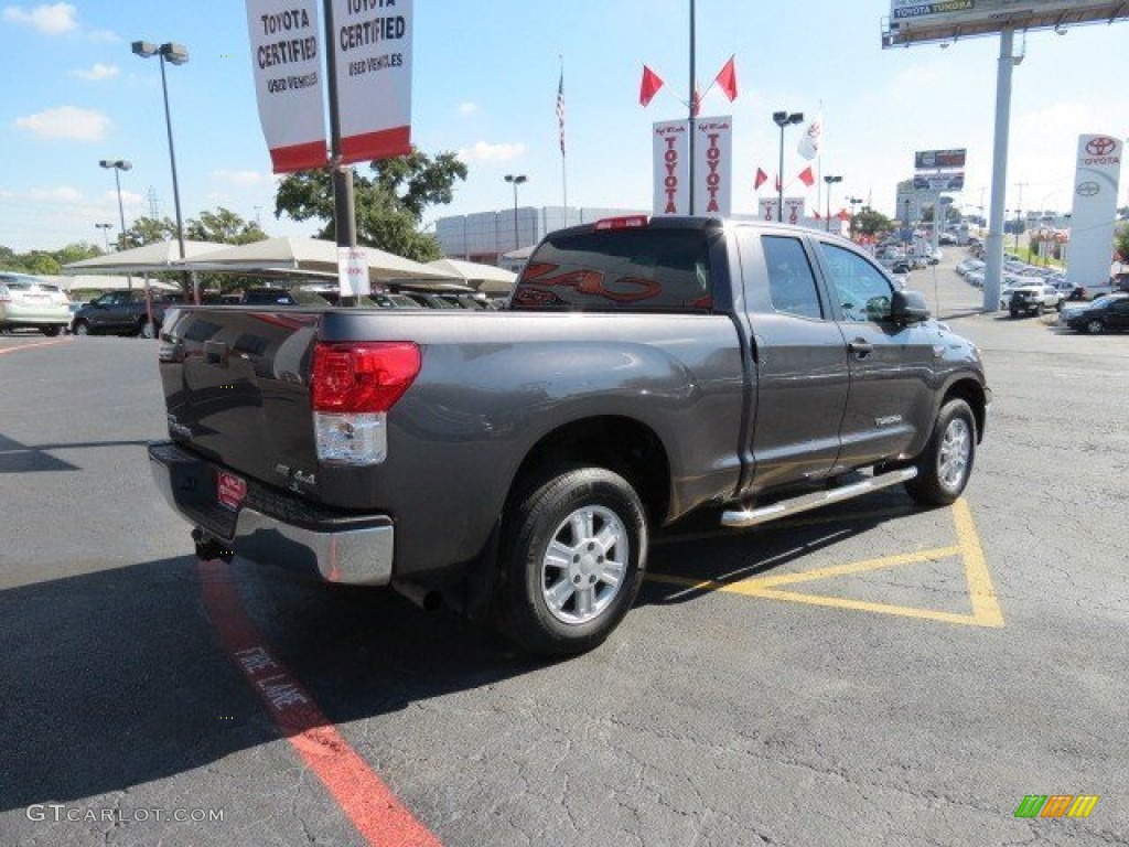 2011 Tundra Double Cab 4x4 - Magnetic Gray Metallic / Graphite Gray photo #7