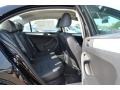 Black Uni - Jetta SE Sedan Photo No. 4