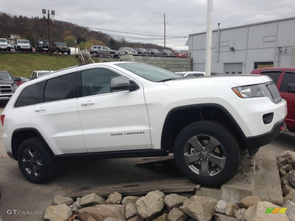 Bright White 2013 Jeep Grand Cherokee Trailhawk 4x4 Exterior Photo #73137135
