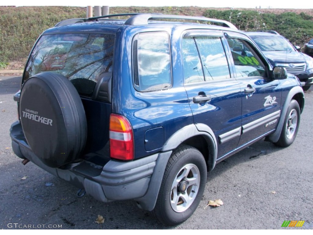 2002 Tracker ZR2 4WD Hard Top - Indigo Blue Metallic / Medium Gray photo #6