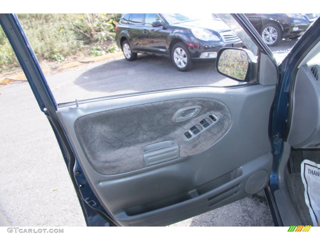 2002 Tracker ZR2 4WD Hard Top - Indigo Blue Metallic / Medium Gray photo #22