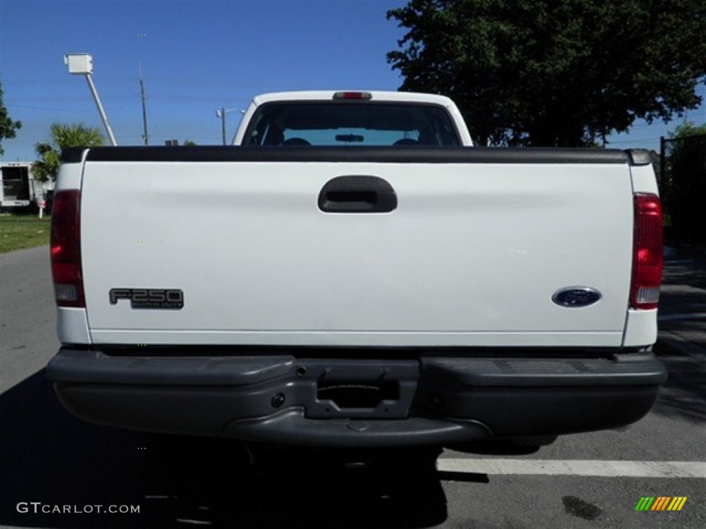 2003 F250 Super Duty XL SuperCab 4x4 - Oxford White / Medium Flint Grey photo #10