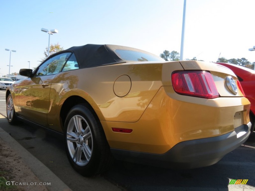 2010 Mustang V6 Convertible - Sunset Gold Metallic / Charcoal Black photo #2