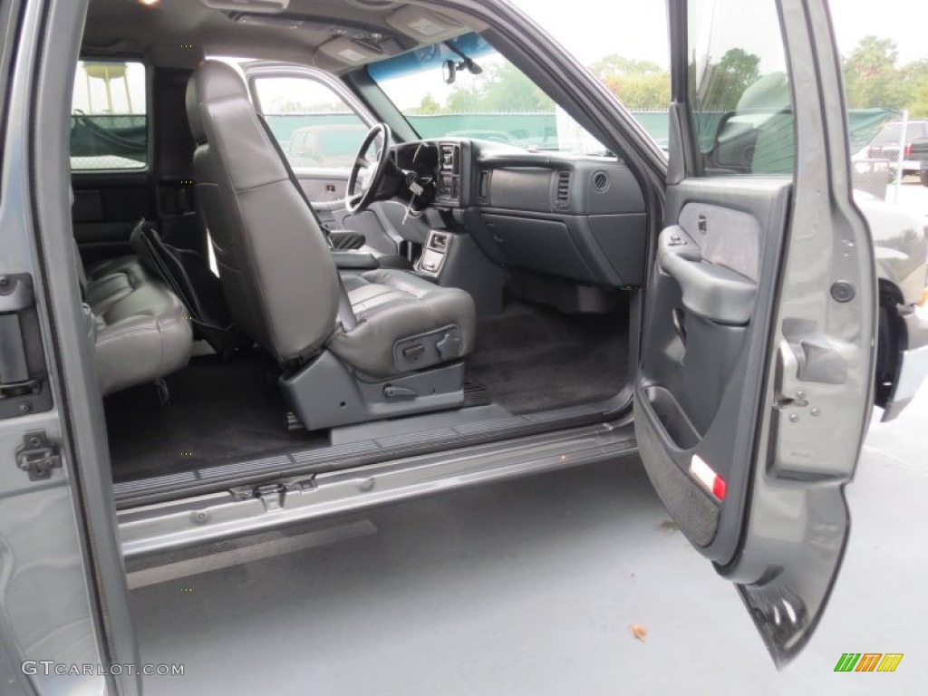 2002 Silverado 1500 LS Extended Cab - Medium Charcoal Gray Metallic / Graphite Gray photo #18