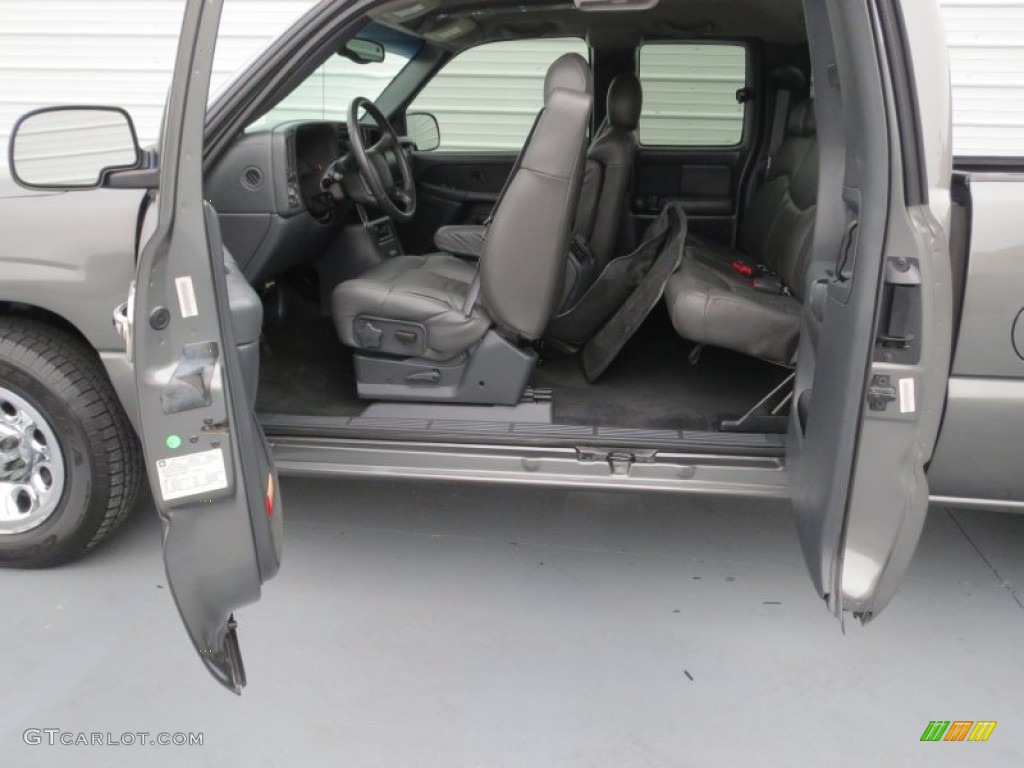 2002 Silverado 1500 LS Extended Cab - Medium Charcoal Gray Metallic / Graphite Gray photo #25