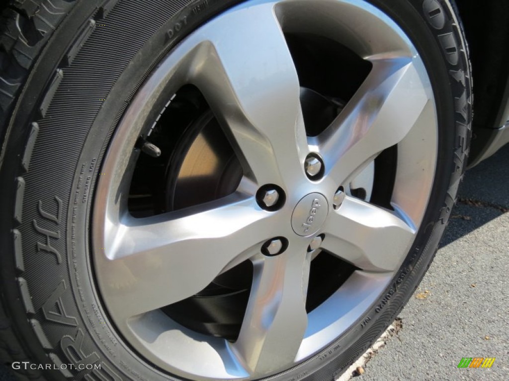 2013 Grand Cherokee Overland 4x4 - Winter Chill Pearl / New Saddle/Black photo #5