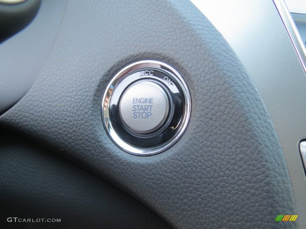 2013 Hyundai Azera Standard Azera Model Controls Photo #73149363