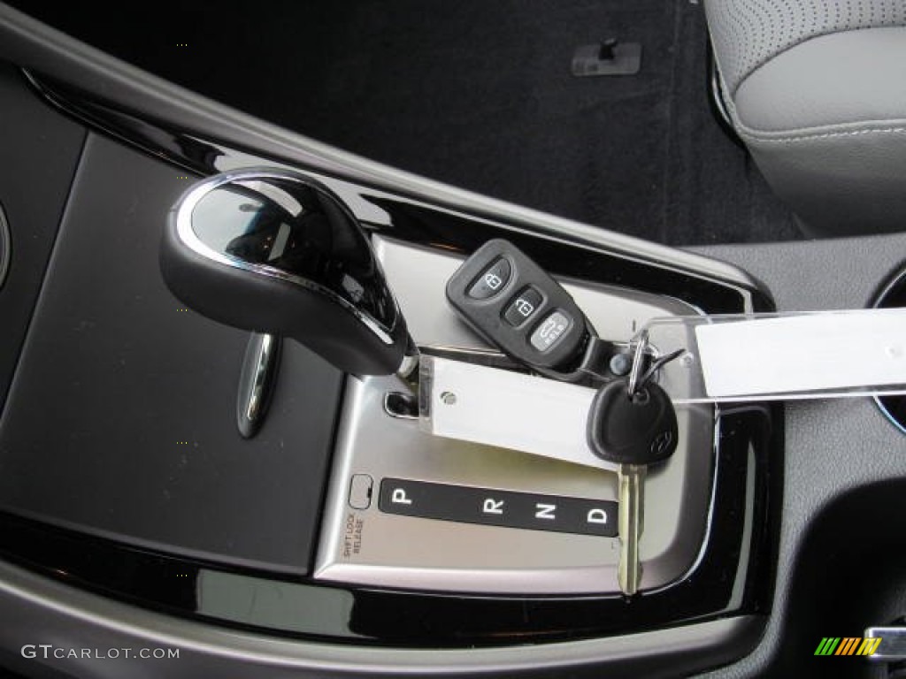 2013 Elantra Limited - Black / Gray photo #8