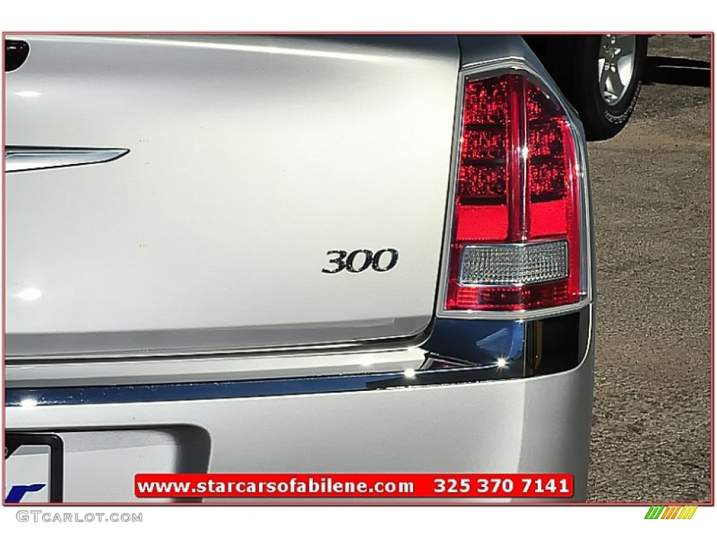 2012 300 Limited - Bright Silver Metallic / Black photo #5