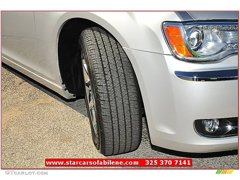 2012 300 Limited - Bright Silver Metallic / Black photo #9