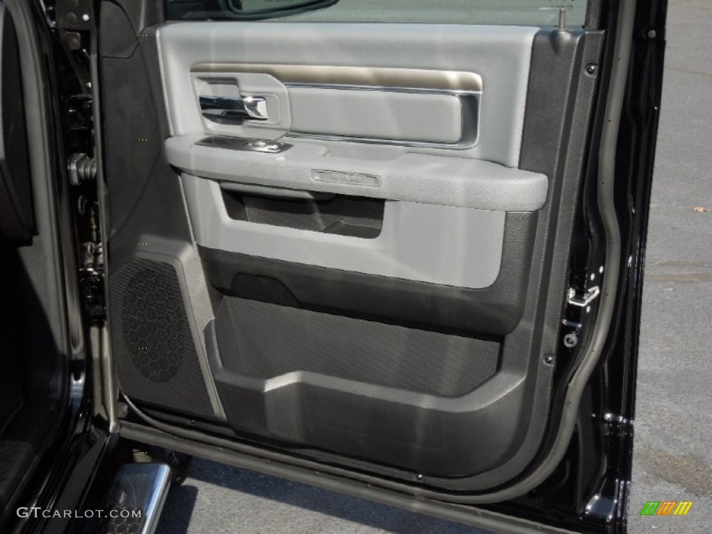 2013 Ram 1500 Big Horn Crew Cab Black/Diesel Gray Door Panel Photo #73156371