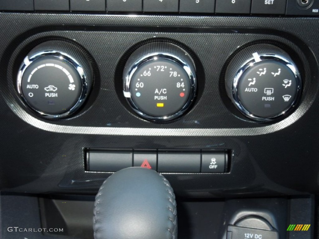 2013 Dodge Challenger SXT Controls Photo #73159709