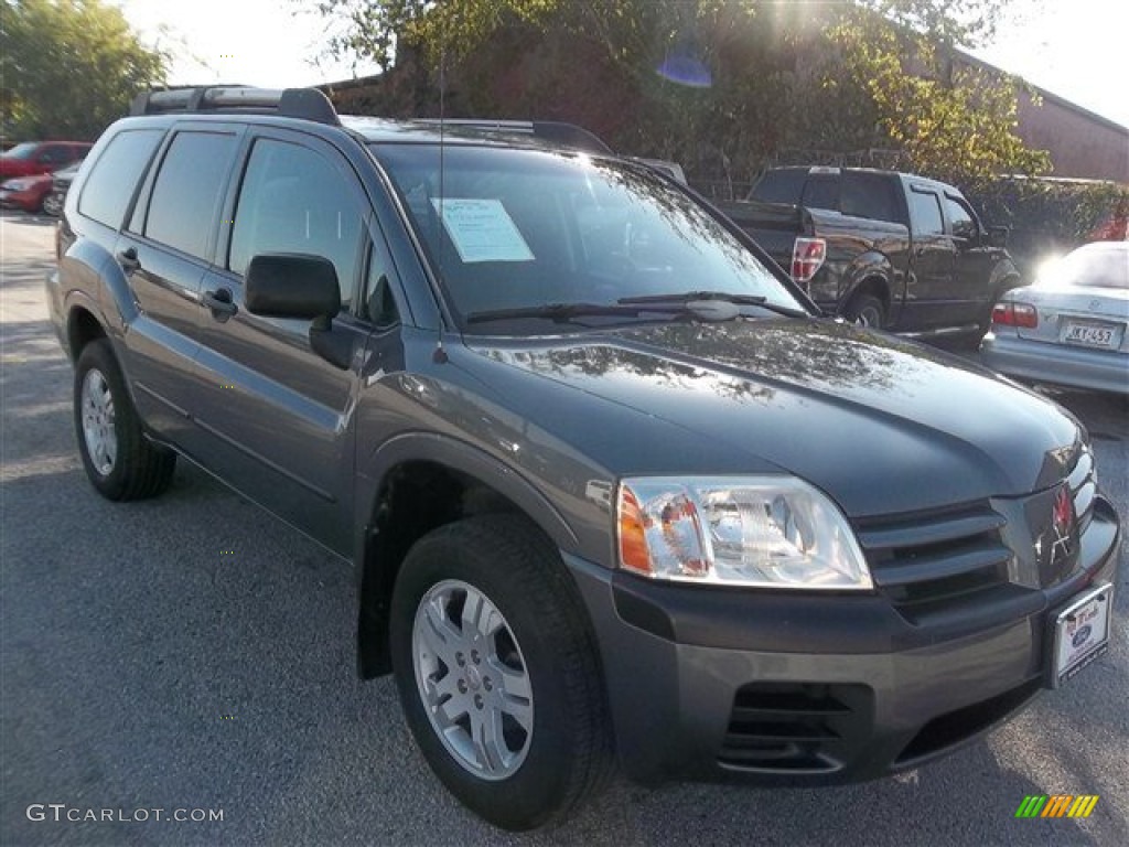 2005 Endeavor LS AWD - Titanium Pearl / Charcoal photo #1