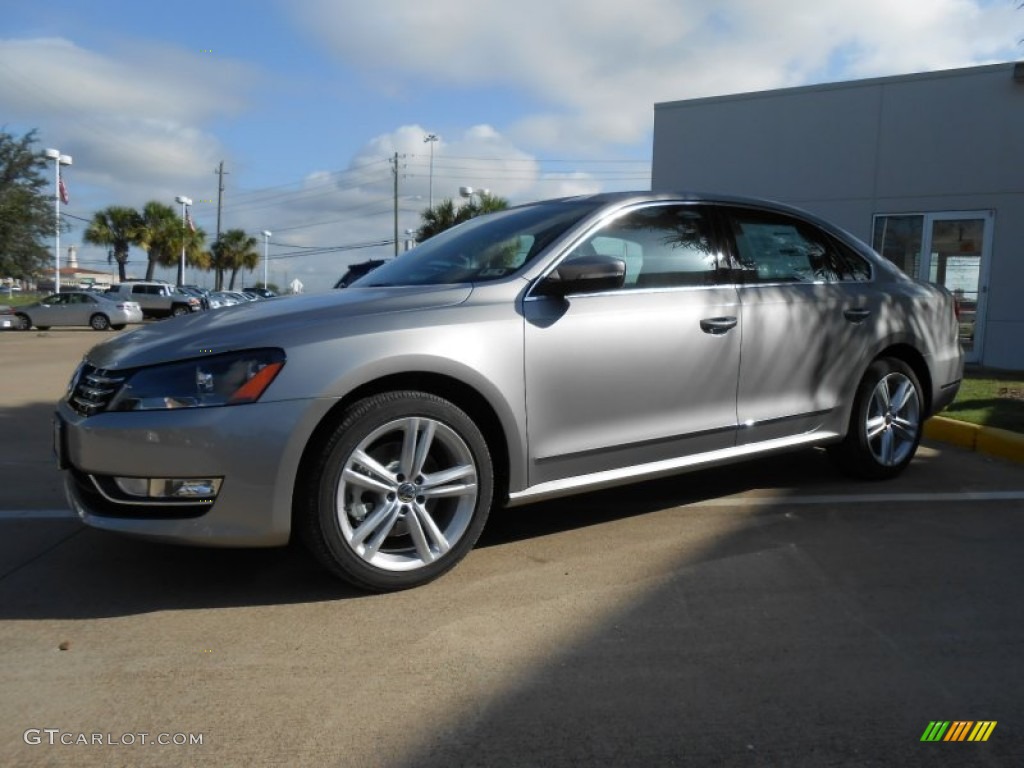 2013 Passat TDI SEL - Tungsten Silver Metallic / Titan Black photo #3