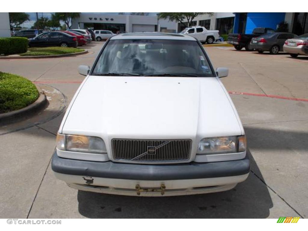 1997 850 GLT Turbo Sedan - White / Taupe photo #2