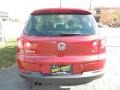 Wild Cherry Metallic - Tiguan SE Photo No. 5