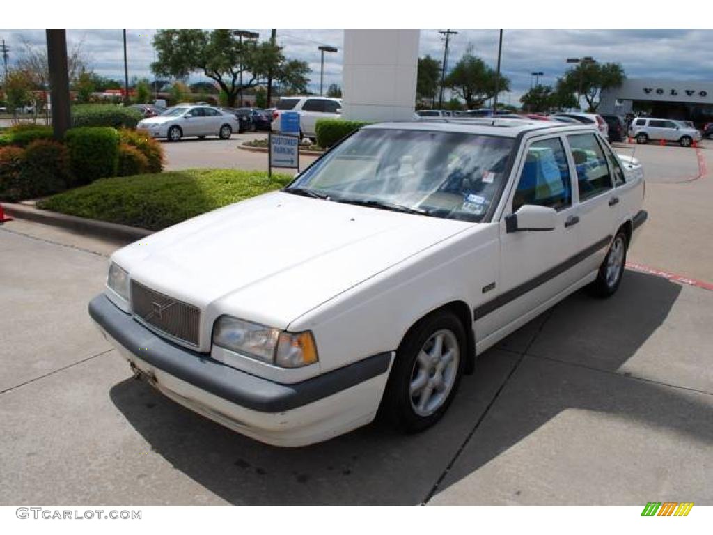 1997 850 GLT Turbo Sedan - White / Taupe photo #3