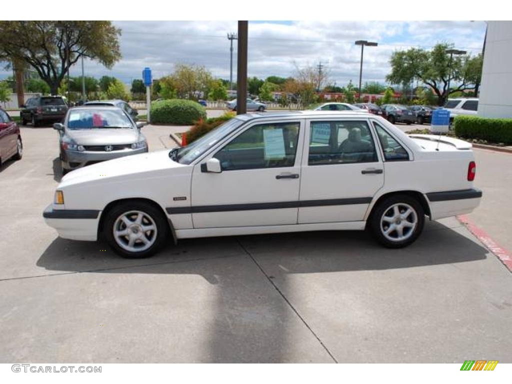 1997 850 GLT Turbo Sedan - White / Taupe photo #4