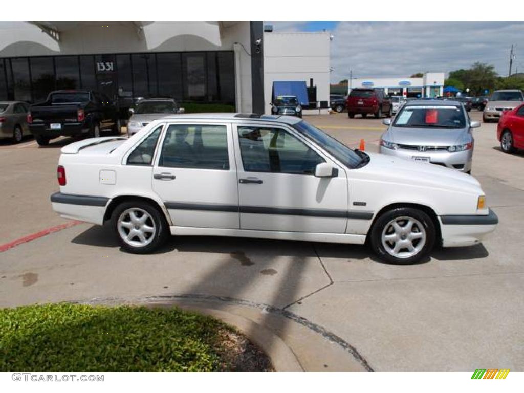 1997 850 GLT Turbo Sedan - White / Taupe photo #8