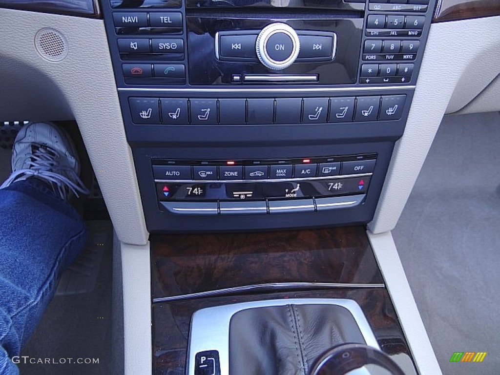 2011 E 350 Cabriolet - Arctic White / Almond/Mocha photo #19