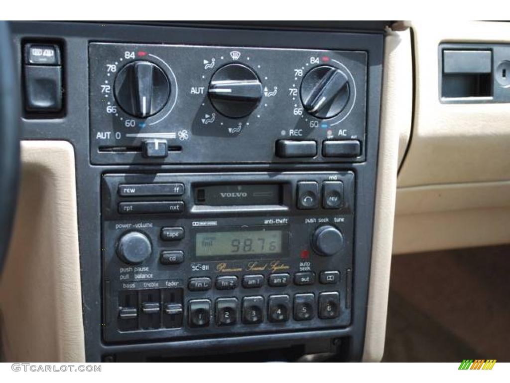 1997 850 GLT Turbo Sedan - White / Taupe photo #22