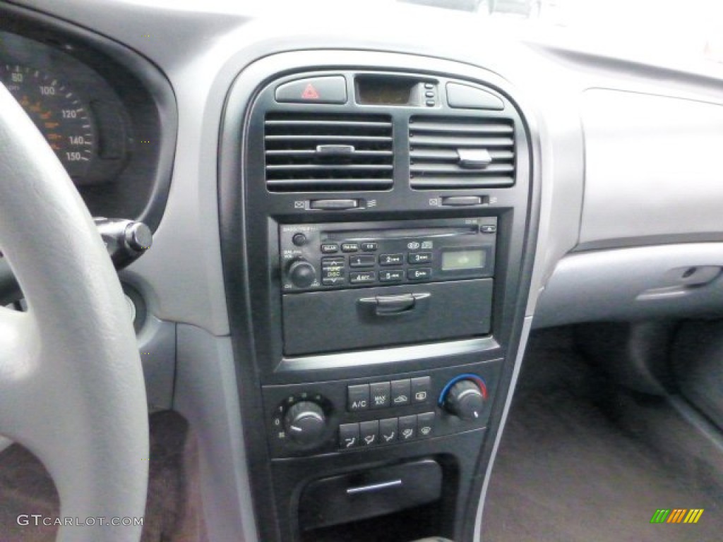 2004 Optima LX - Imperial Blue / Gray photo #13